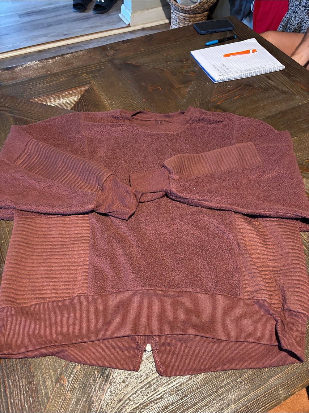 Tahari Women's brown Textured Crewneck Sweatshirt